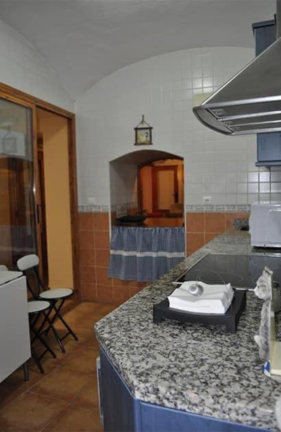 Appartamento Destino Deluxe Plaza De Santiago - 3 Hab Caces Esterno foto