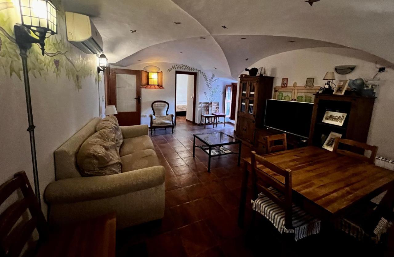 Appartamento Destino Deluxe Plaza De Santiago - 3 Hab Caces Esterno foto