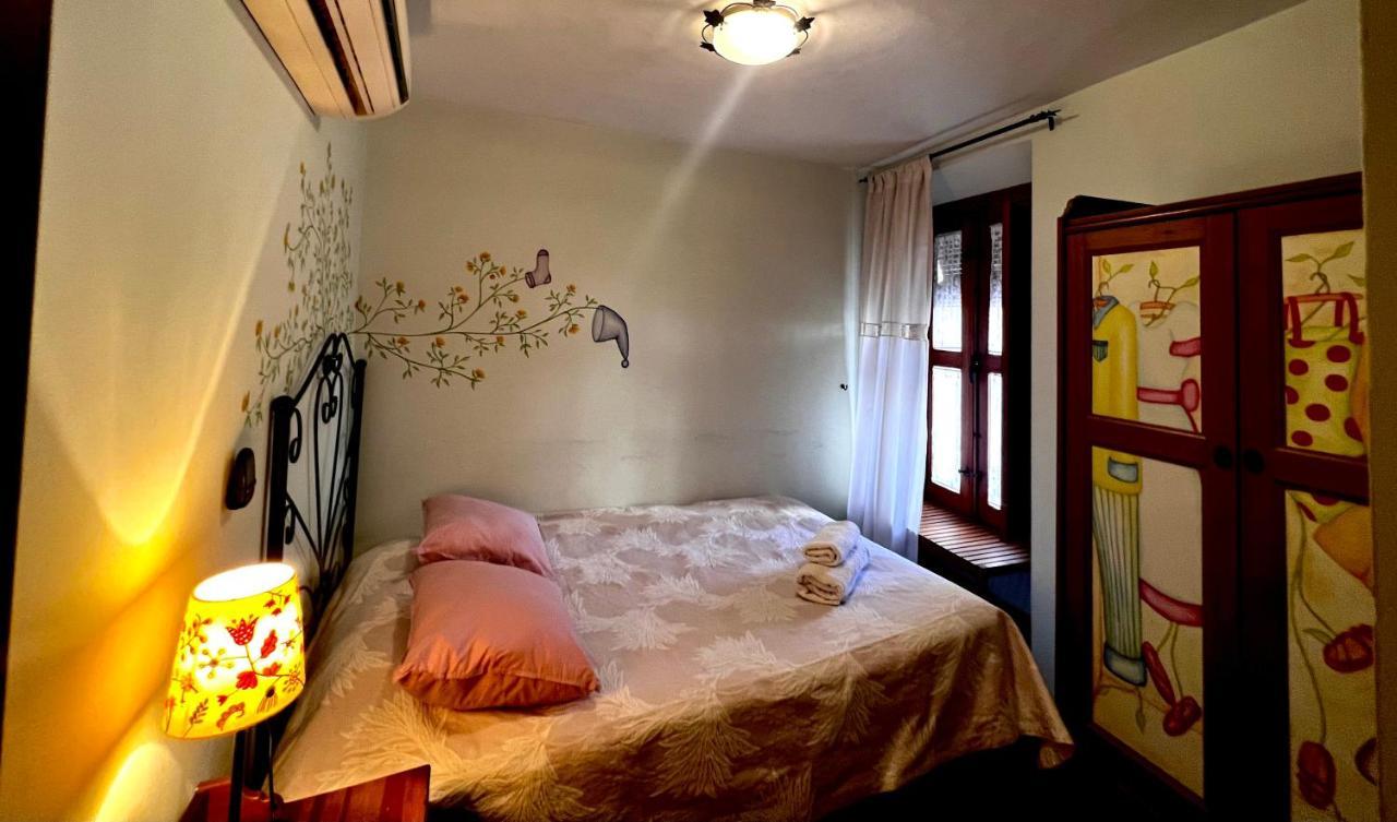 Appartamento Destino Deluxe Plaza De Santiago - 3 Hab Caces Esterno foto
